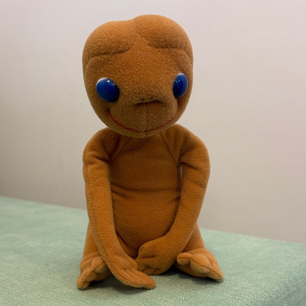 Et - Brown Plush Toy with Blue Eyes
